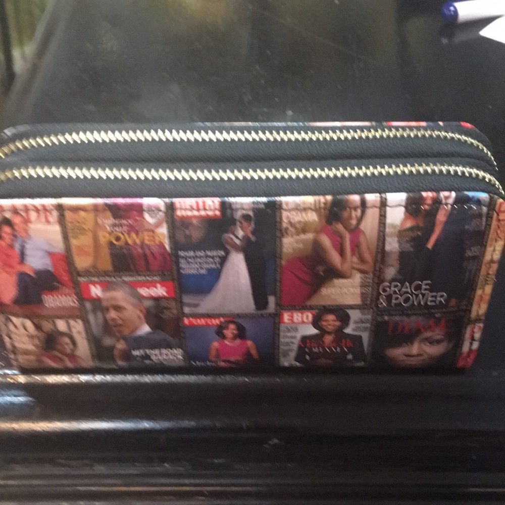 Wallet - Picture 1 of 2